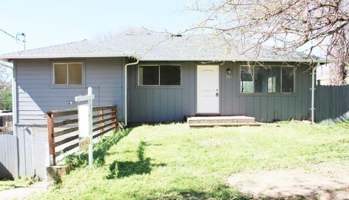 4083 Frye Ave, Clearlake, CA, 95422-7705 | Card Image