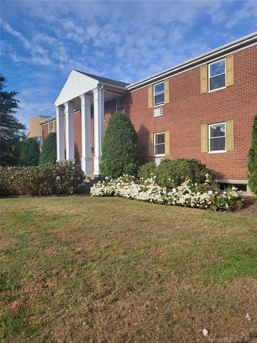 apt-3a-391 Reef Rd, Fairfield, CT, 06824-6534 | Card Image