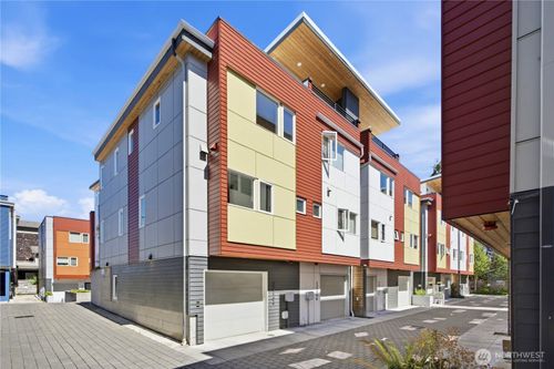 a-12516 15th Ave Ne, Seattle, WA, 98125-4020 | Card Image