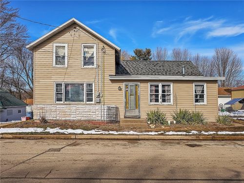 204 Ne 2nd St, Black River Falls, WI, 54615-1423 | Card Image