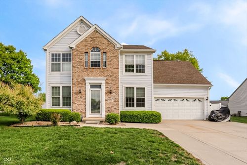 7874 Cobblesprings Dr, Avon, IN, 46123-8783 | Card Image