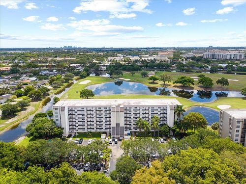 707-3100 W Rolling Hills Cir, Davie, FL, 33328-1960 | Card Image