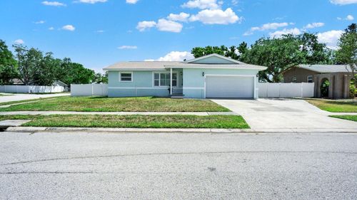 6035 19th St Ne, ST PETERSBURG, FL, 33703-1713 | Card Image