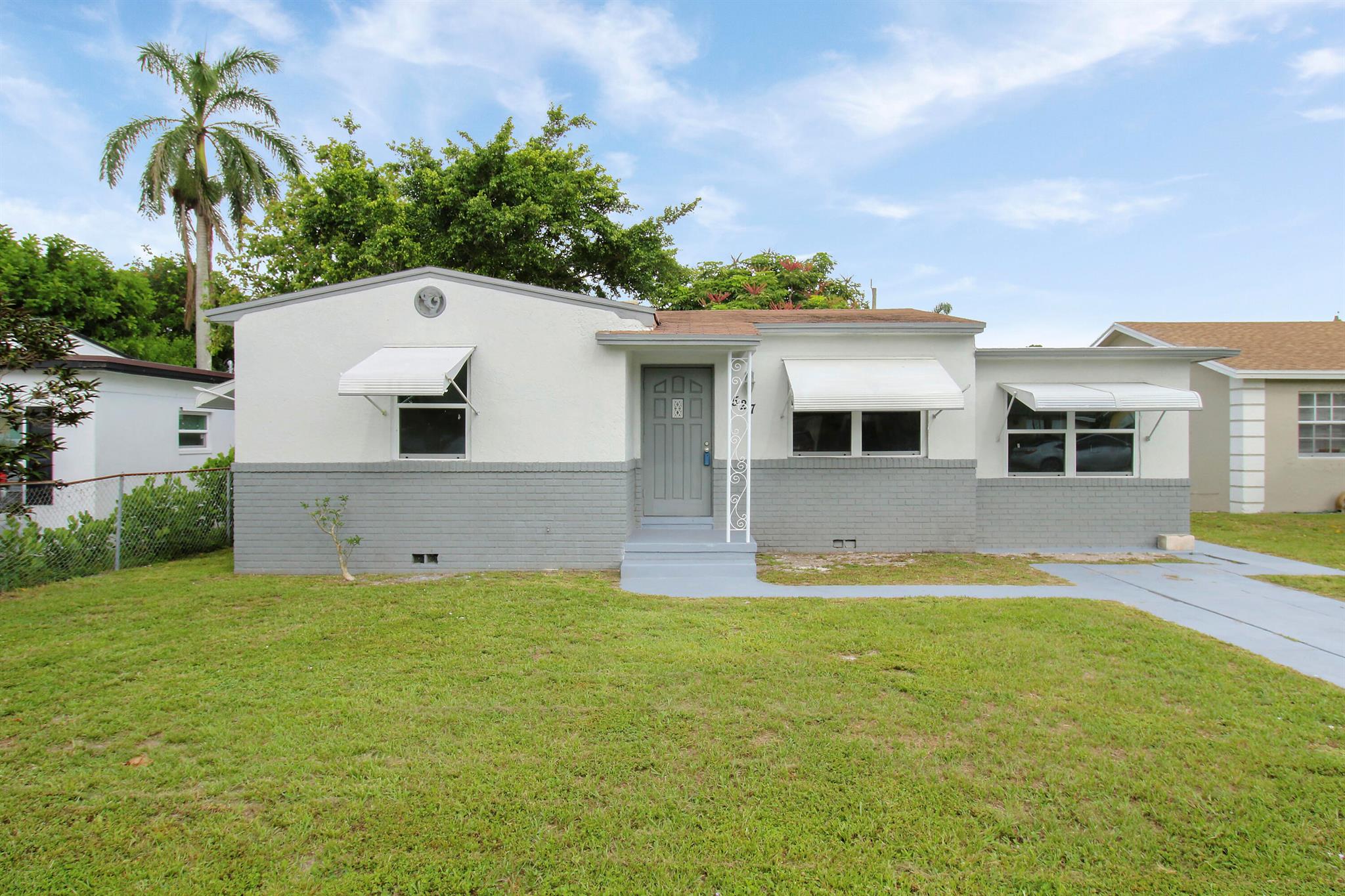 Jackson Ave, Greenacres, FL 33463