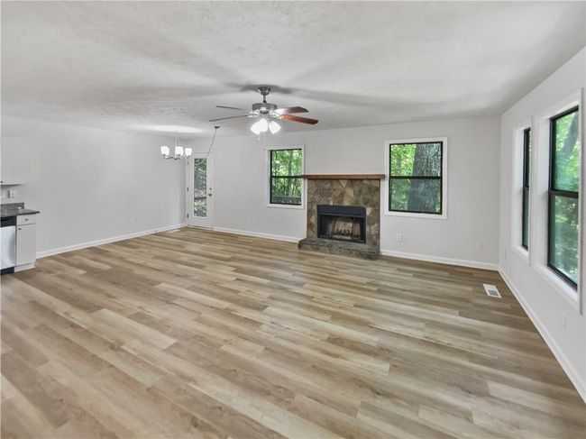 764 Chestnut Cove Trl, House other with 2 bedrooms, 2 bathrooms and 2 parking in Jasper GA | Image 5