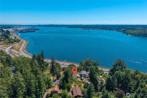 1898 Vista Ln W, Bremerton, WA, 98312-4725 | Card Image