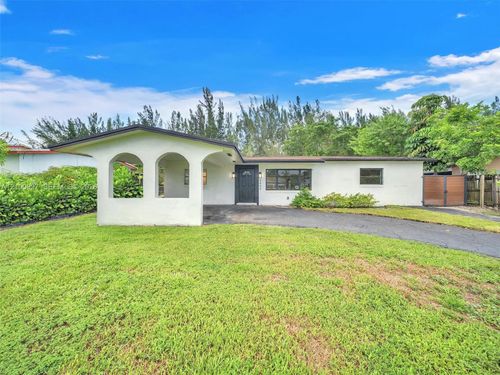 5450 Sw 55 Ave, Davie, FL, 33314 | Card Image