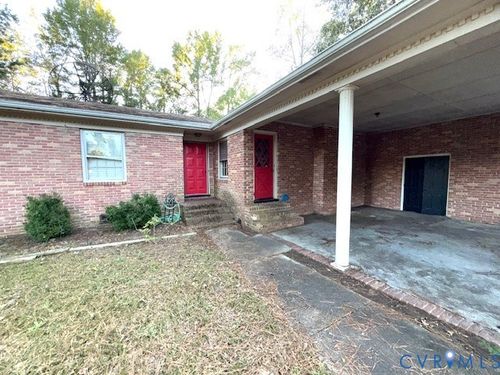 23048 Captain John Rd, Courtland, VA, 23837-1303 | Card Image