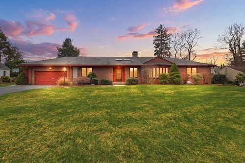 31 Briarcliff Rd, Longmeadow, MA, 01106-1324 | Card Image