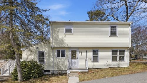 107 Pond St, Rockland, MA, 02370-3306 | Card Image