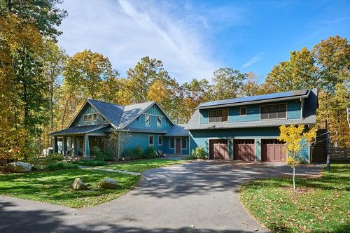 167 Emerson Way, Northampton, MA, 01062-9206 | Card Image