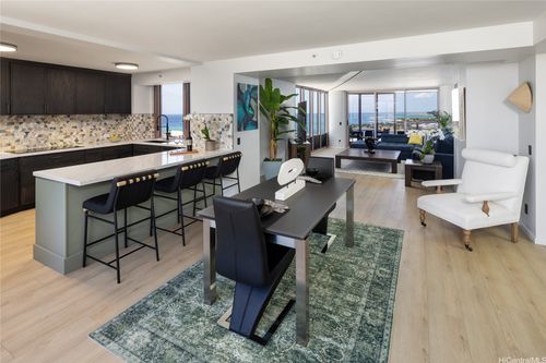 2401-425 South St, Honolulu, HI, 96813-5082 | Card Image