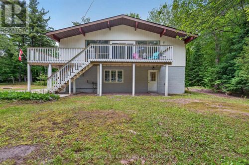 6 Brunelle Rd, Tiny, ON, L9M0J2 | Card Image