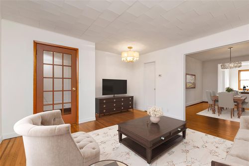 53 64th St, Maspeth, NY, 11378-1635 | Card Image