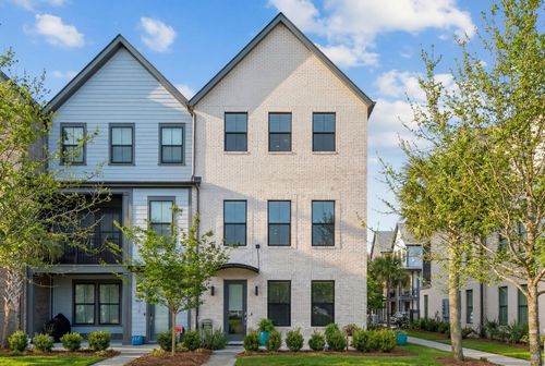 1570 Hancock St, Mount Pleasant, SC, 29464-3890 | Card Image