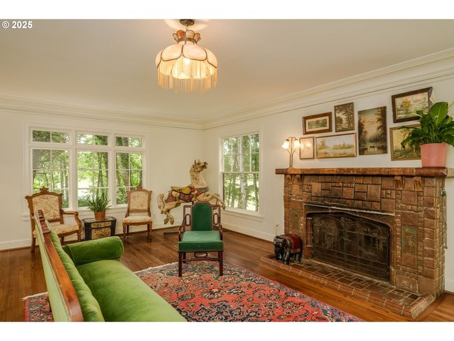 92216 Whiskey Rd, House other with 6 bedrooms, 3 bathrooms and 2 parking in Warrenton OR | Image 6