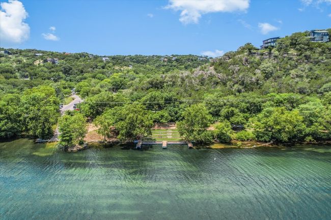 Aerial view of Lake Austin and private dock for community members | Image 5