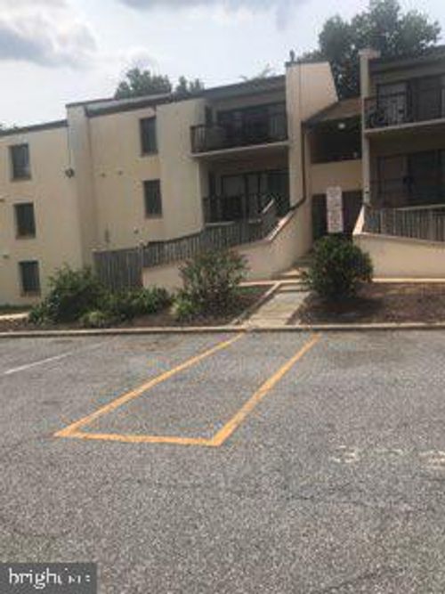 301-12b-10131 Prince Pl, UPPER MARLBORO, MD, 20774-1124 | Card Image