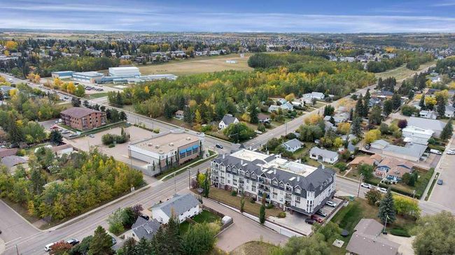 304 - 4707 50 Street, Condo with 2 bedrooms, 2 bathrooms and 2 parking in Sylvan Lake AB | Image 31