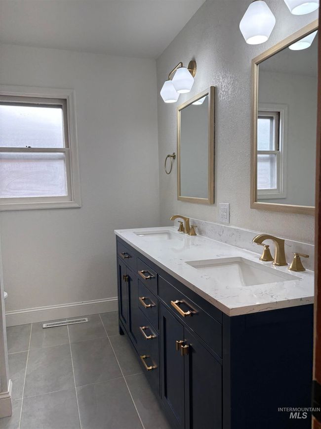 1715 S 10 Th Ave, House other with 3 bedrooms, 2 bathrooms and 2 parking in Caldwell ID | Image 10