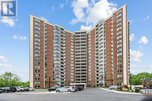 401-15 Vicora Linkway, North York, ON, M3C1A7 | Card Image