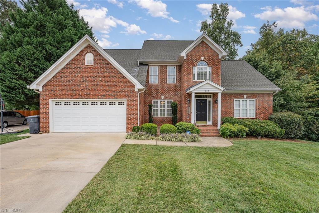 Susanna Dr, Kernersville, NC 27284