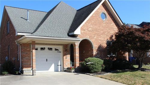 591 Leston Gilbert Dr, Kernersville, NC, 27284-2381 | Card Image