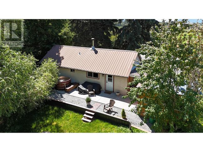 4152 51 St, House other with 2 bedrooms, 2 bathrooms and 10 parking in Canyon BC | Image 12