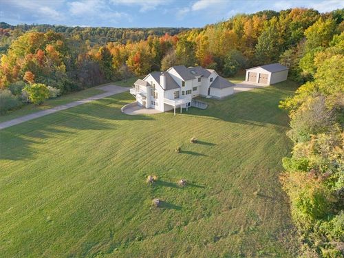 1200 E Palmyra Port Gibson Rd, Palmyra, NY, 14522-9738 | Card Image