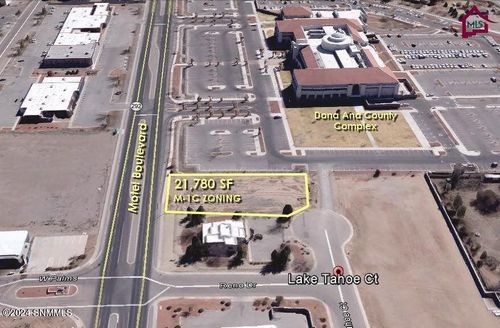 900 Lake Tahoe St, Las Cruces, NM, 88007-4103 | Card Image