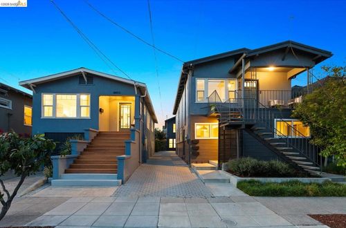 450 42nd St, Oakland, CA, 94609-2571 | Card Image