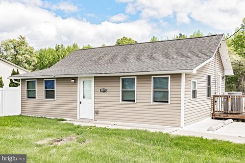 4579 Summit Bridge Rd, MIDDLETOWN, DE, 19709-9590 | Card Image