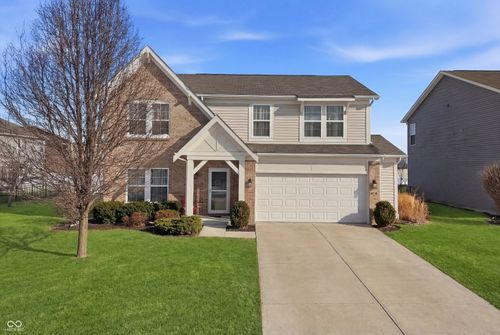 8701 N Dresden Dr, Mccordsville, IN, 46055-6255 | Card Image