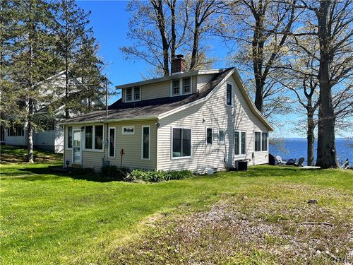 207 Drive 2, Vienna, NY, 13042 | Card Image