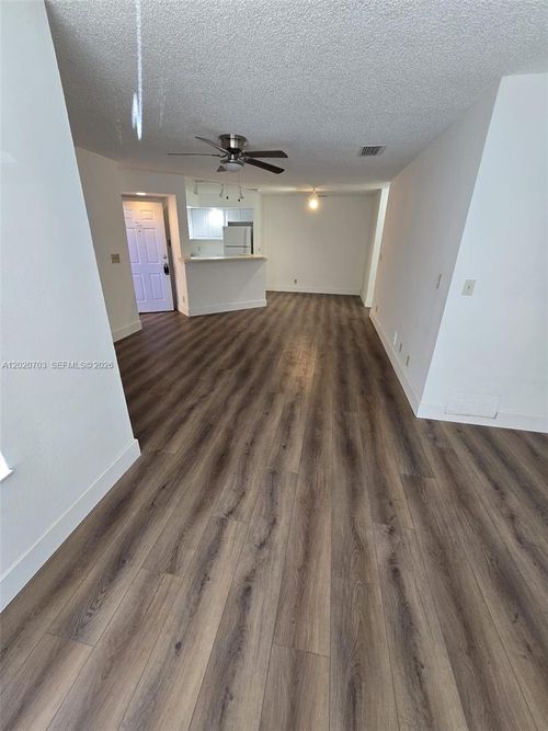 1518-3340 Pinewalk Dr N, Margate, FL, 33063-7841 | Card Image
