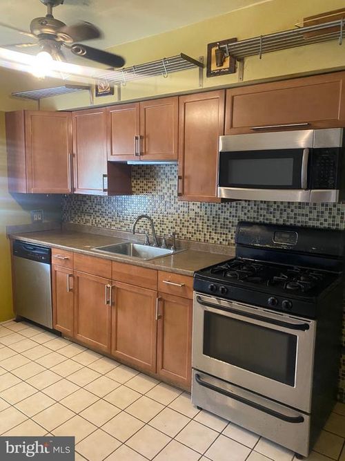 2646 72nd Street, PHILADELPHIA, PA, 19153 | Card Image