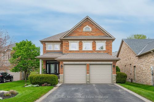 227 Valmont Crt, Ancaster, ON, L9G5A1 | Card Image