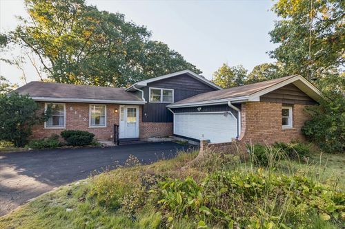 5112 Main St, Lisle, IL, 60532-2318 | Card Image