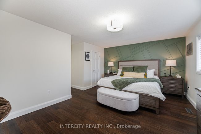 8 Sheardown Dr, House attached with 3 bedrooms, 3 bathrooms and 1 parking in Nobleton ON | Image 21