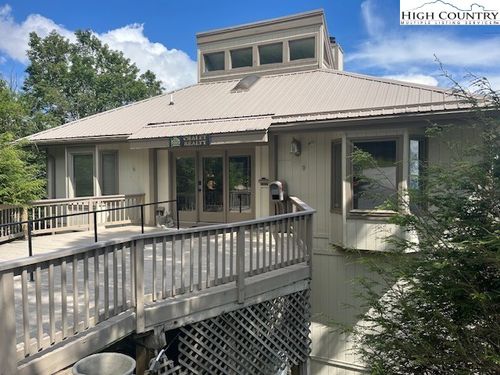 3026 Beech Mountain Pkwy, Banner Elk, NC, 28604-9273 | Card Image