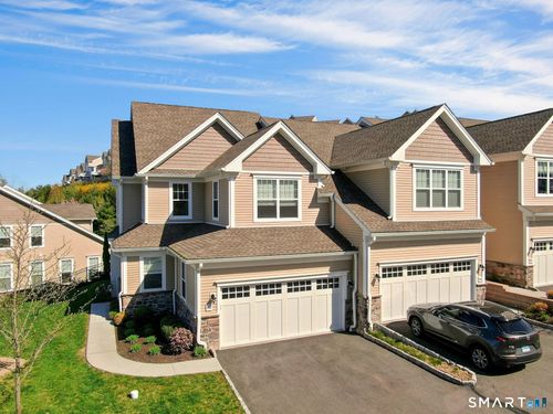 82-82 Winding Ridge Way, Danbury, CT, 06810-5254 | Card Image