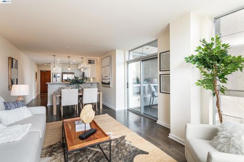 619-630 Thomas L Berkley Way, Oakland, CA, 94612-1873 | Card Image