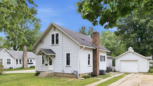 430 W Franklin St, Otsego, MI, 49078-1214 | Card Image