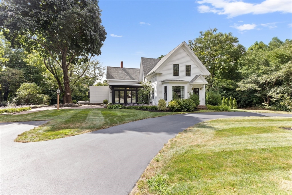 High St, Hanson, MA 02341