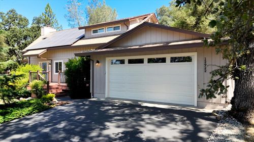 12922 Lakeshore N, Auburn, CA, 95602-8141 | Card Image