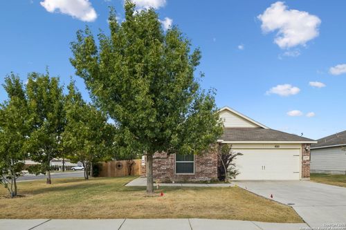 2607 Diamondback Trl, New Braunfels, TX, 78130-4112 | Card Image