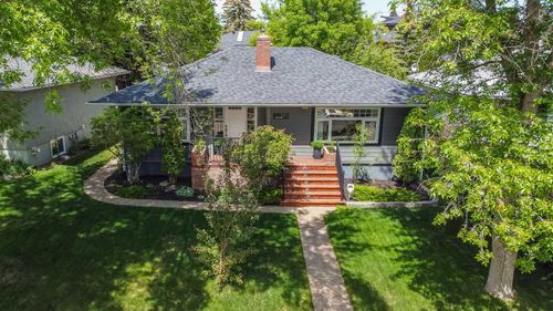 upper-level-3211 Kilkenny Rd Sw, Calgary, AB, T3E4R5 | Card Image