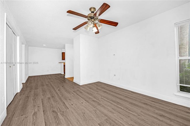 APT-811 - 833 Riverside Dr, Condo with 2 bedrooms, 1 bathrooms and null parking in Coral Springs FL | Image 13