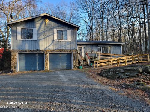 137 Mustang Drive, Hawley, PA, 18428 | Card Image