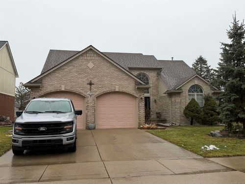 47040 W Wayford Drive Drive, Shelby Charter Township, MI, 48315 | Card Image